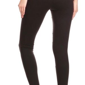 Electric Yoga in Black